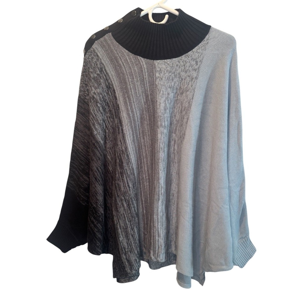 G.I.L.I. Women Grey Poncho Sweater Mock Neck Snap Shoulder Colorblock M/L NEW